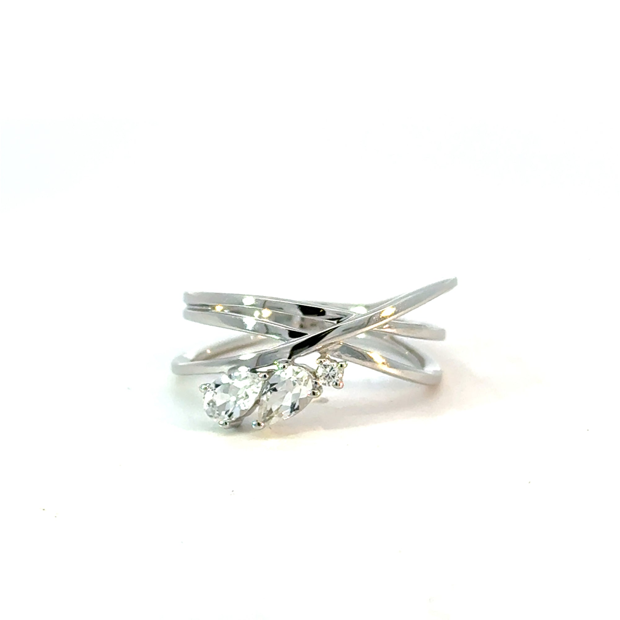 Ring in Weissgold 18kt mit Brillanten und Topas