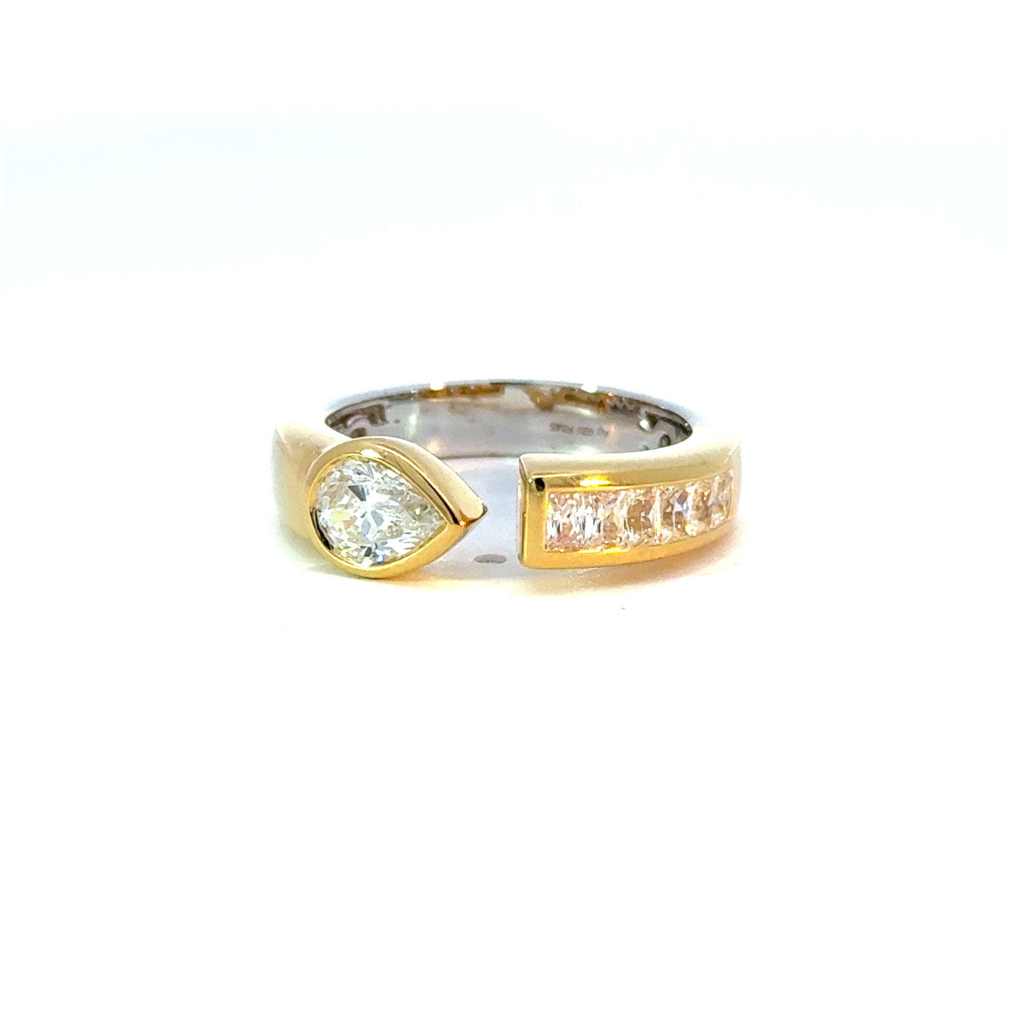 Ring in Silber vergoldet mit Zirkonia