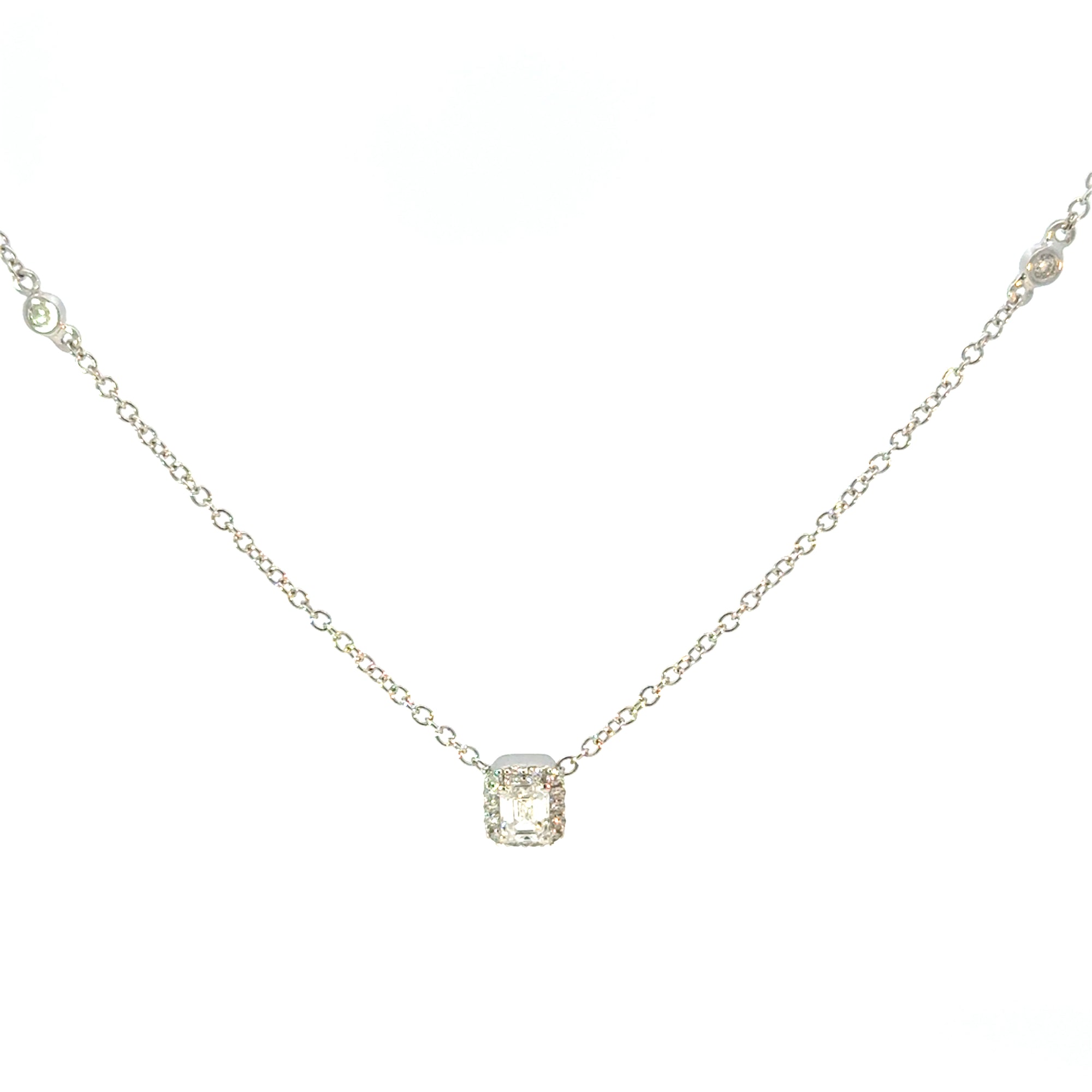 Anhänger mit Kette in Weissgold 18kt mit Brillanten
