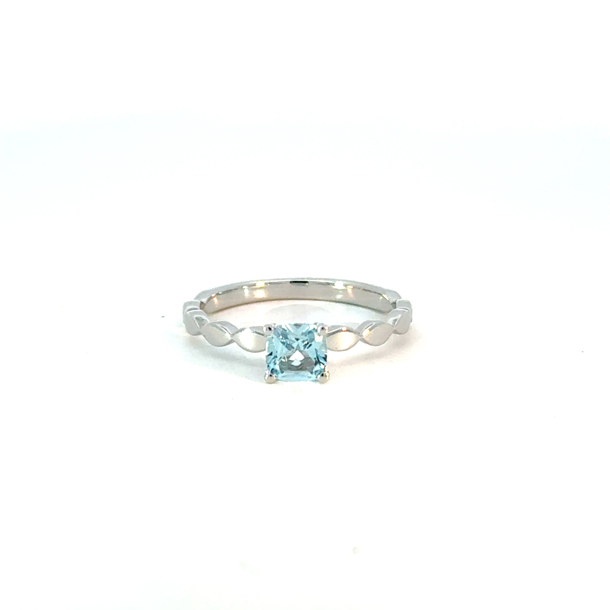 Ring in Weissgold 18kt mit Blautopas